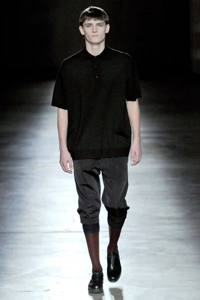Look 4